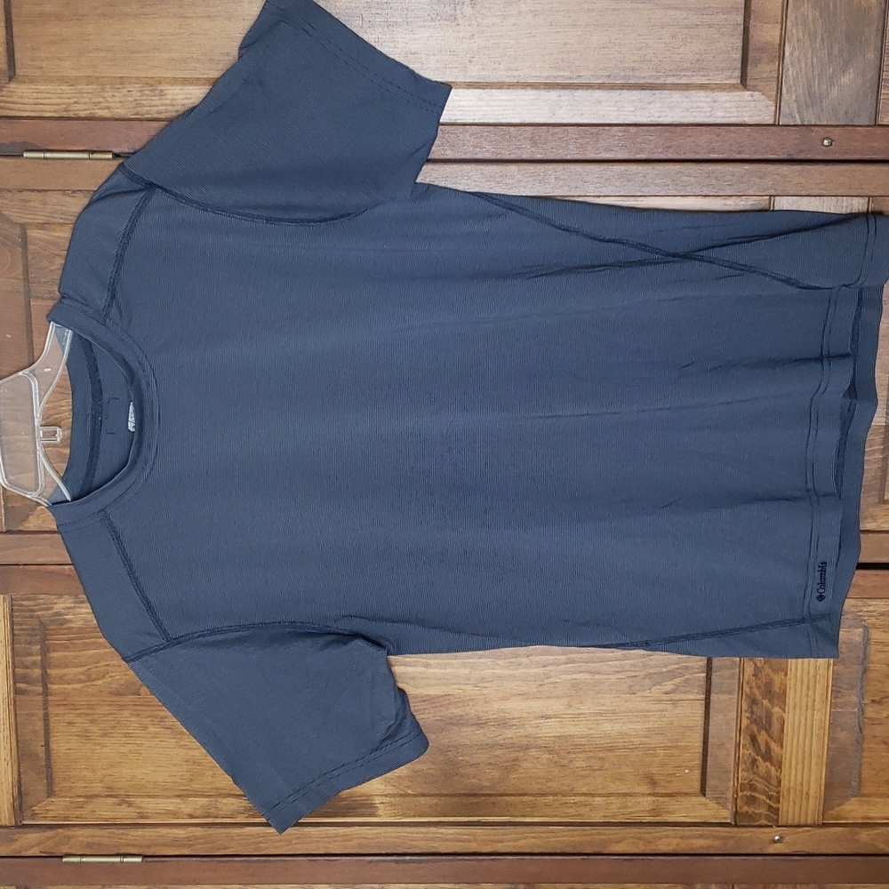 Columbia Men's Titanium Performance T-Shirt Sz M